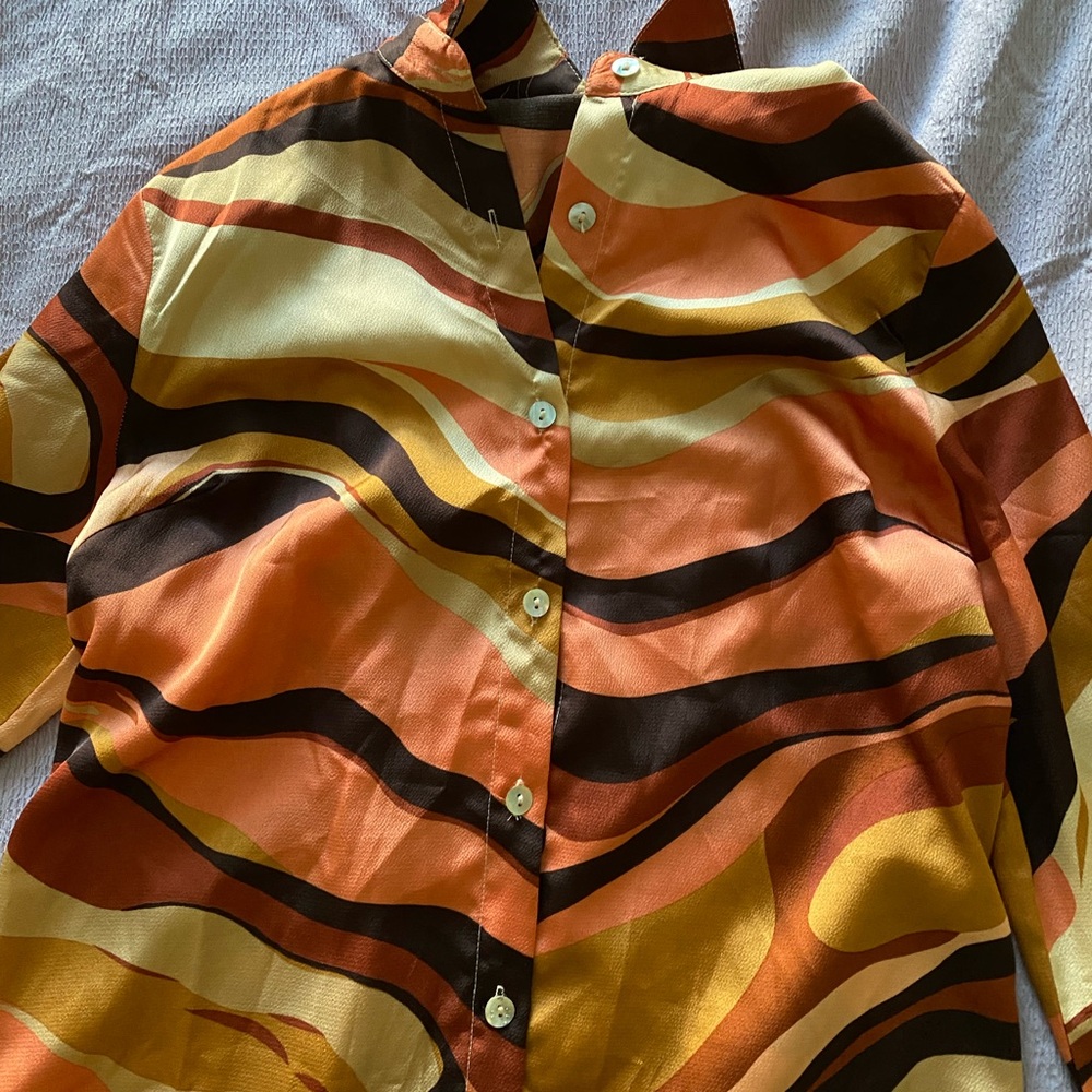 Button down shirt - Picture 2 of 2